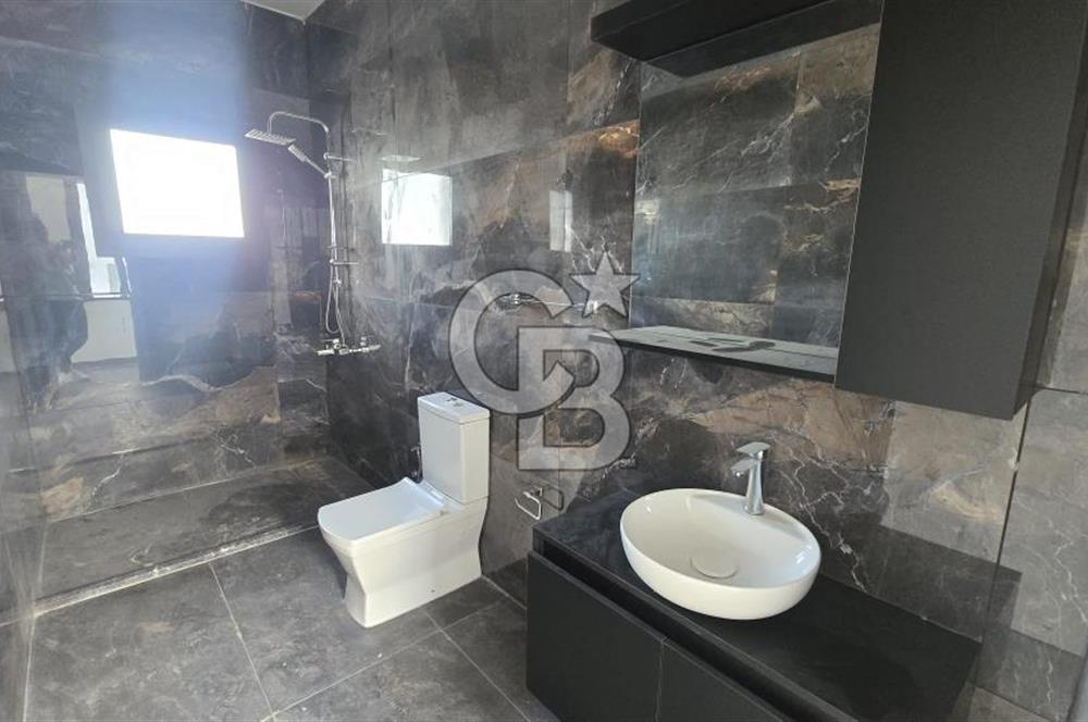 KKTC GİRNE ÇATALKÖYDE SATILIK DENİZ MANZARALI VİLLA