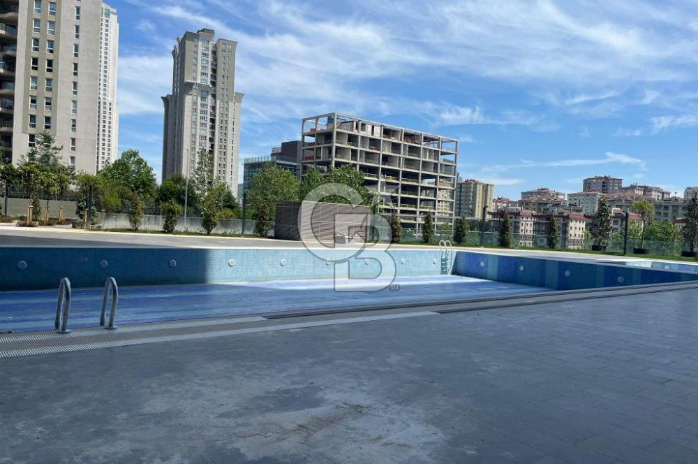 Ataşehir Modern'de Adalar Manzaralı Kiralık 3+1 Lüks Daire
