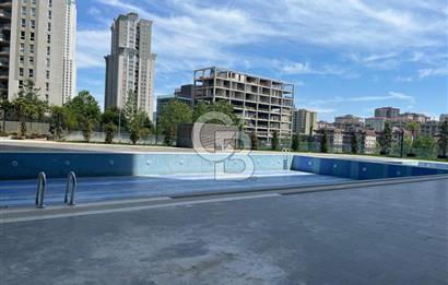 Ataşehir Modern'de Adalar Manzaralı Kiralık 3+1 Lüks Daire
