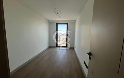 Ataşehir Modern'de Adalar Manzaralı Kiralık 3+1 Lüks Daire