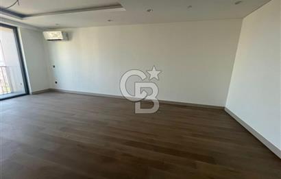 Ataşehir Modern'de Adalar Manzaralı Kiralık 3+1 Lüks Daire
