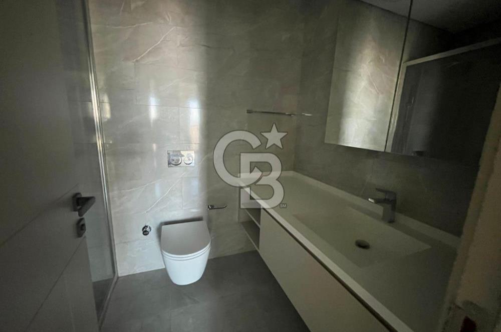 Ataşehir Modern'de Adalar Manzaralı Kiralık 3+1 Lüks Daire