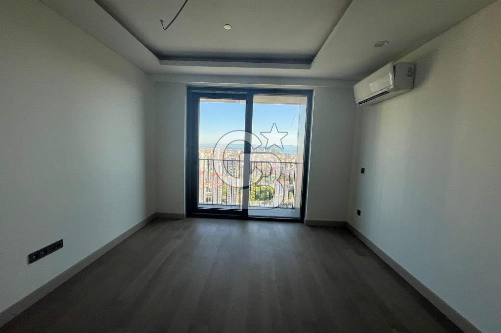 Ataşehir Modern'de Adalar Manzaralı Kiralık 3+1 Lüks Daire