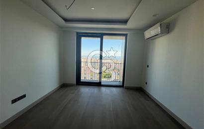 Ataşehir Modern'de Adalar Manzaralı Kiralık 3+1 Lüks Daire