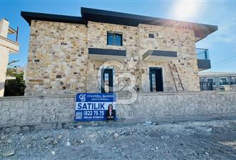 Foça Hacıveli Mah. Satılık 2+1 Bahçeli Dubleks Villa - 12 - 352436