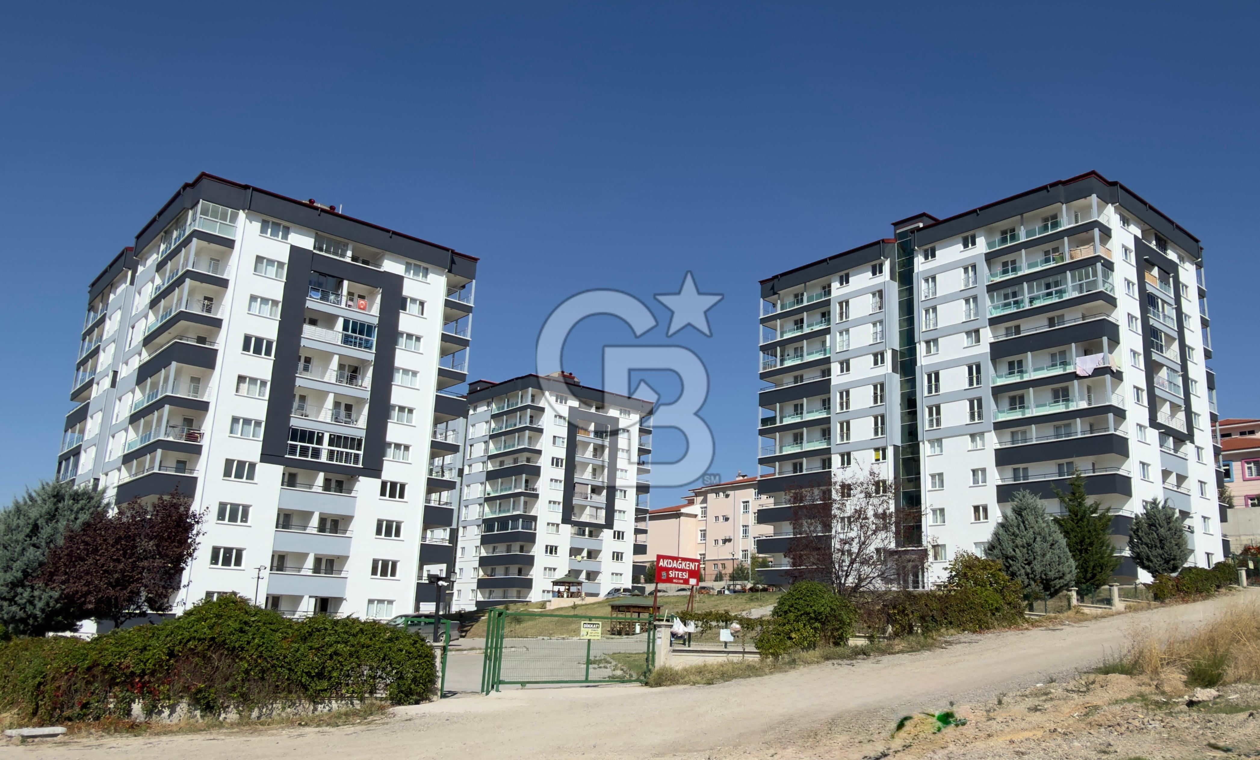 Akdağkent sitesi 3+1 satılık