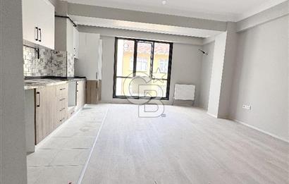 Ünalan'da Sıfır Binada Teraslı 3+2 Kiralık Geniş Dubleks Daire