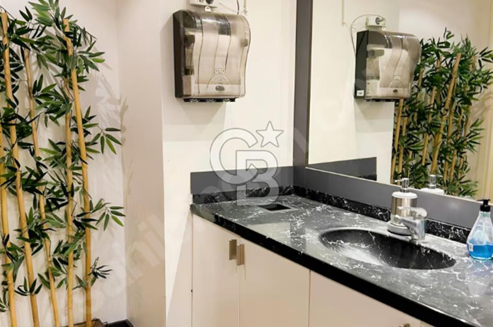 Maslak Beybi Giz plaza 250m2 full dekorasyonlu 14. Kat kiralık