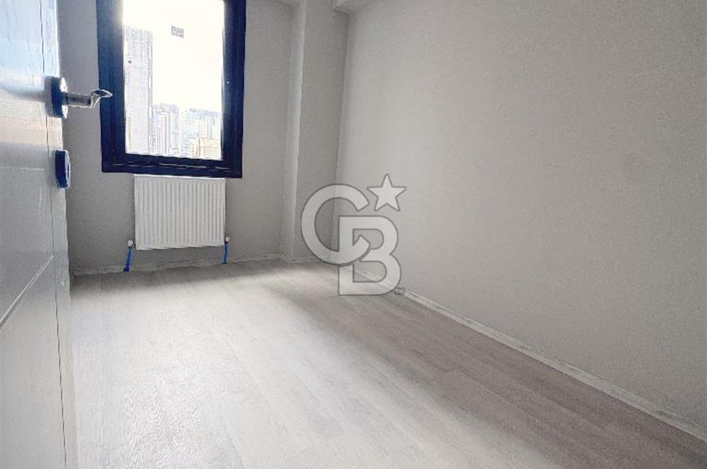 Ünalan'da Sıfır Binada Teraslı 3+2 Kiralık Geniş Dubleks Daire