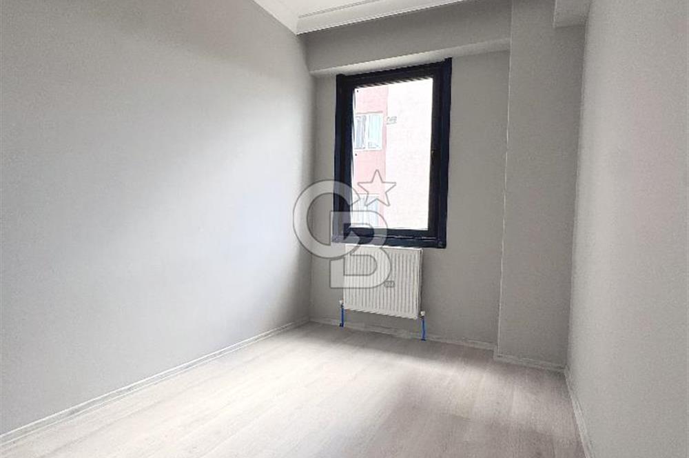 Ünalan'da Sıfır Binada Teraslı 3+2 Kiralık Geniş Dubleks Daire
