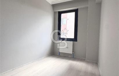 Ünalan'da Sıfır Binada Teraslı 3+2 Kiralık Geniş Dubleks Daire