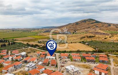 Foça Bağarası Kazım Dirik Mah. Satılık 1+1 Bahçe Katı Daire
