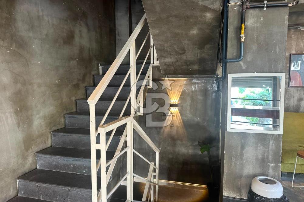 Beşiktaş Ihlamurdere Cad. Köşe Konum Devren Kiralık 3 Katlı Kafe