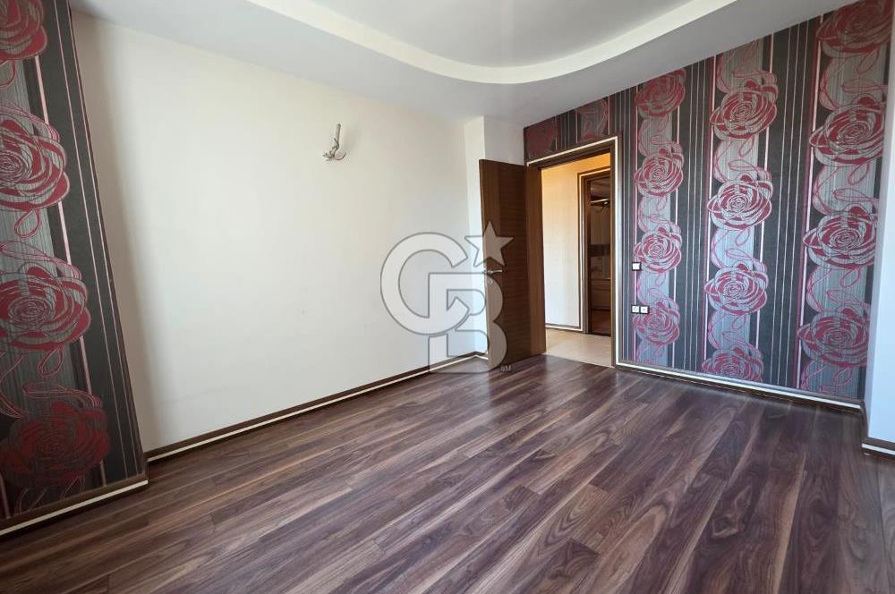 BULVAR ÜSTÜ  Satılık 4+1 Lüks Daire
