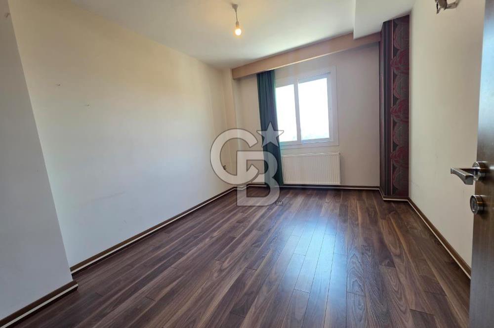 BULVAR ÜSTÜ  Satılık 4+1 Lüks Daire