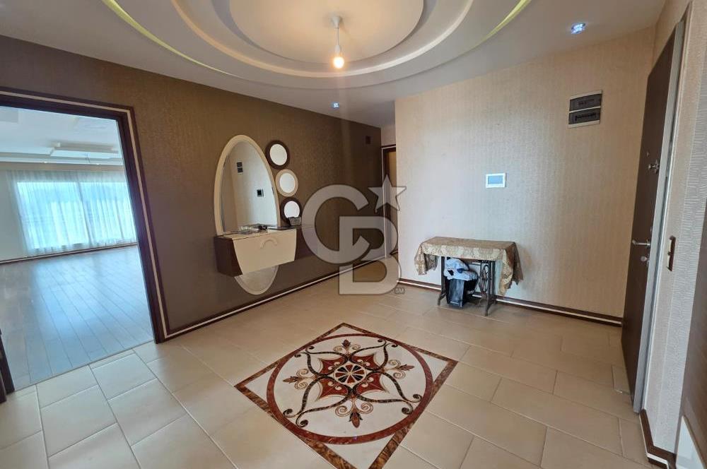 BULVAR ÜSTÜ  Satılık 4+1 Lüks Daire
