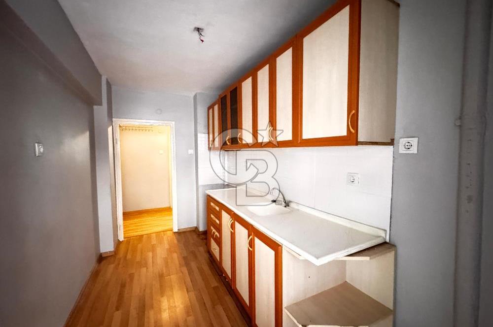 ÜÇKUYULAR 2+1 90m2 KLİMALI BALKONLU MERKEZİ KONUMDA KİRALIK DAİRE