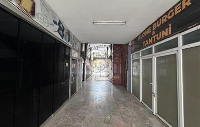 Kurumsala Uygun 15 Mt Vitrinli Çift Cepheli Düz Giriş Mağaza