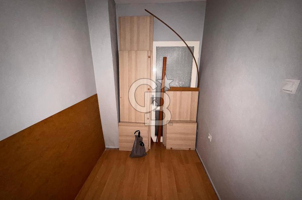 ÜÇKUYULAR 2+1 90m2 KLİMALI BALKONLU MERKEZİ KONUMDA KİRALIK DAİRE