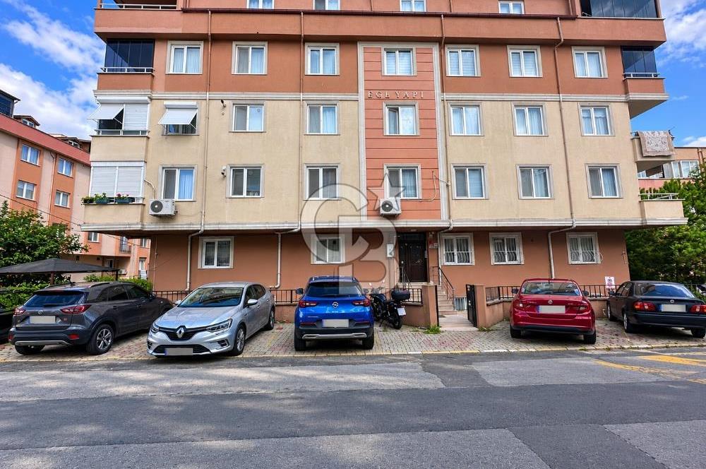 Pendik Ahmet Yesevi' de çok temiz ve Eşyalı 3+1 Satılık Daire