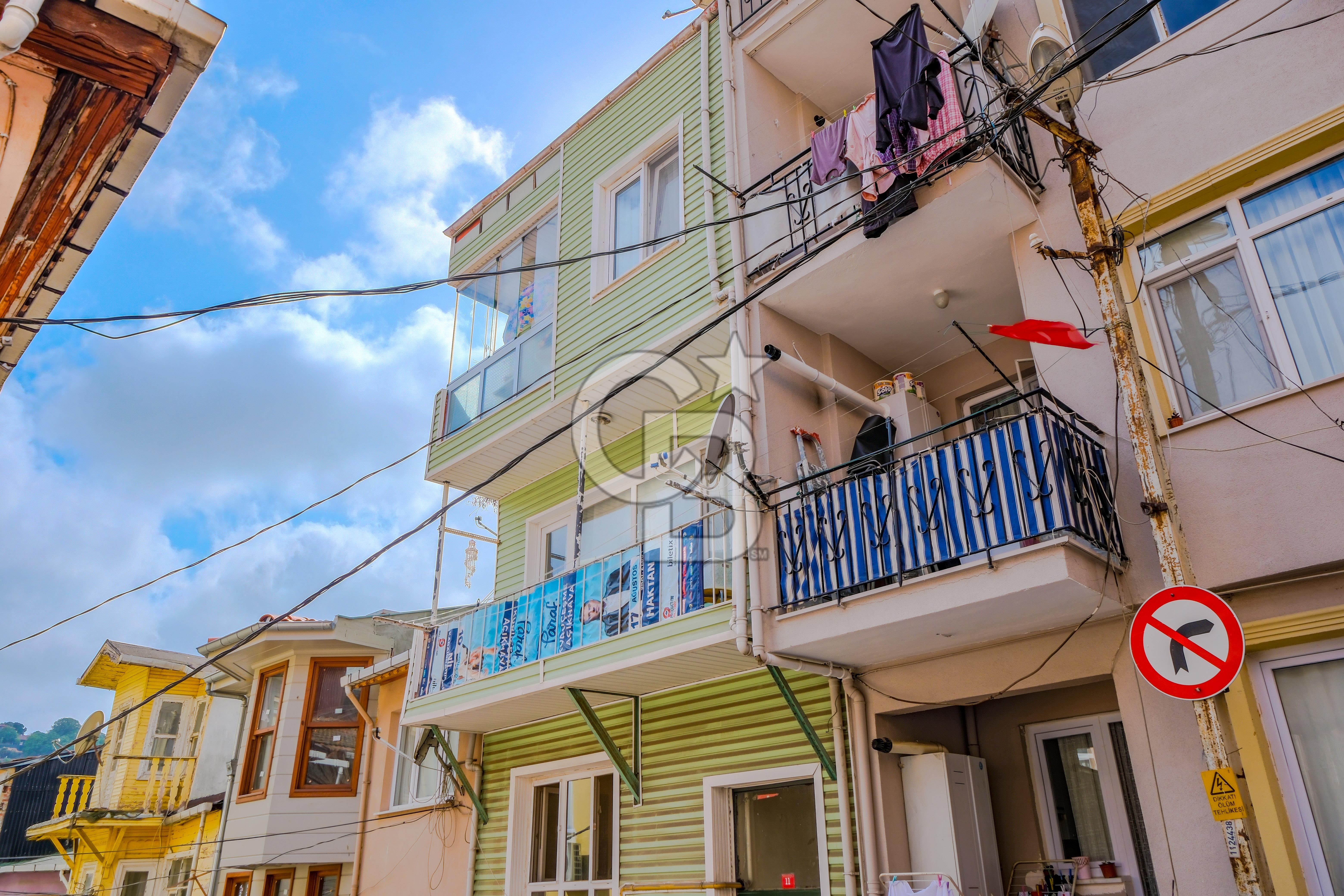 Sarıyer Merkez Teraslı ve Boğaz Manzaralı Satılık Komple Bina
