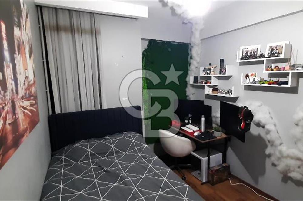 Silivri Altınorak'ta Yüzme Havuzlu Bahçeli Eşyalı Kiralık Villa