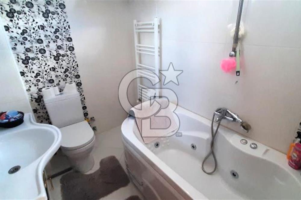 Silivri Altınorak'ta Yüzme Havuzlu Bahçeli Eşyalı Kiralık Villa