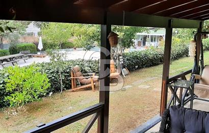 Silivri Altınorak'ta Yüzme Havuzlu Bahçeli Eşyalı Kiralık Villa