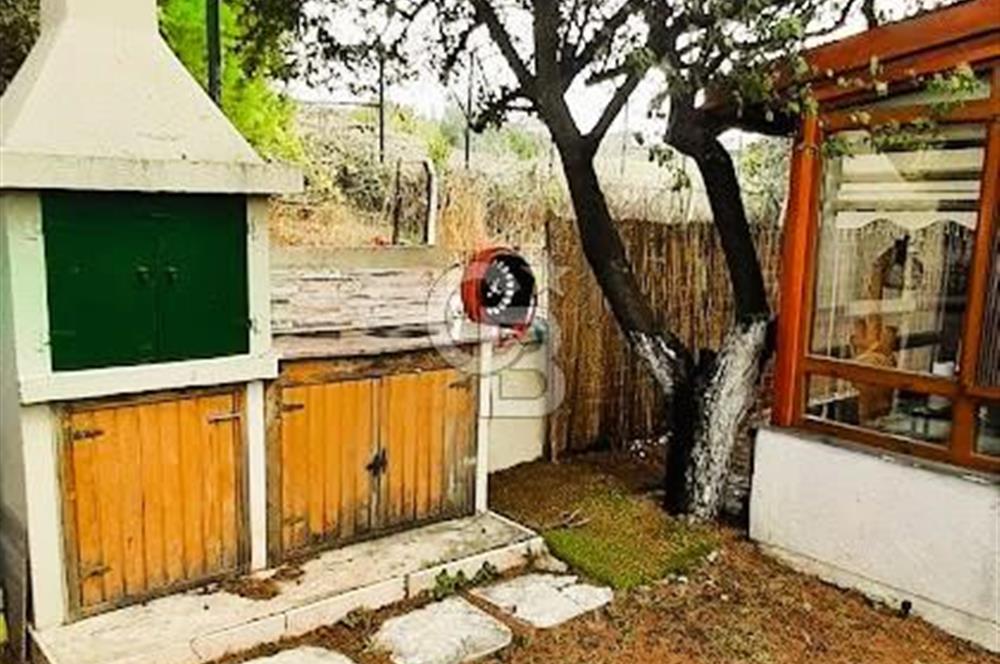 Silivri Altınorak'ta Yüzme Havuzlu Bahçeli Eşyalı Kiralık Villa