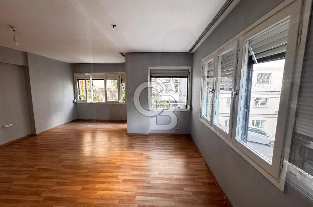 ÜÇKUYULAR 2+1 90m2 KLİMALI BALKONLU MERKEZİ KONUMDA KİRALIK DAİRE
