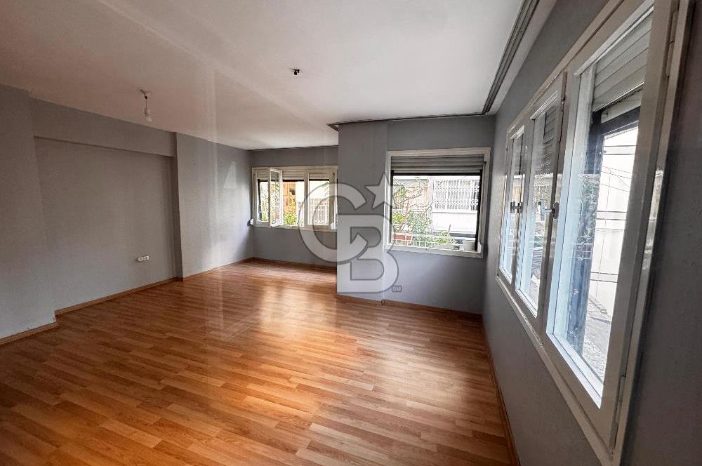 ÜÇKUYULAR 2+1 90m2 KLİMALI BALKONLU MERKEZİ KONUMDA KİRALIK DAİRE