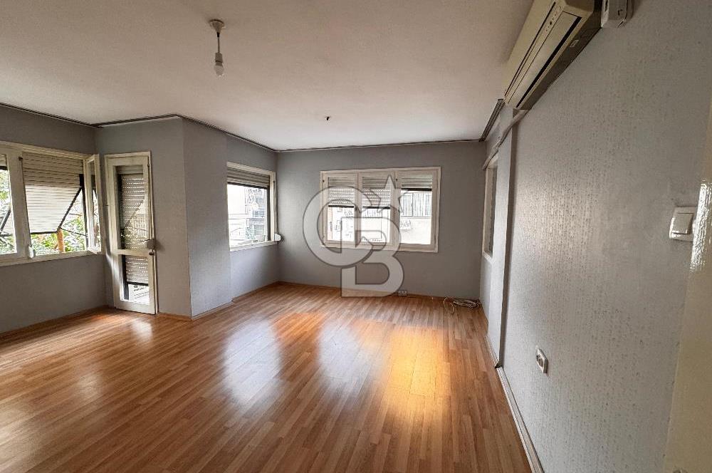 ÜÇKUYULAR 2+1 90m2 KLİMALI BALKONLU MERKEZİ KONUMDA KİRALIK DAİRE