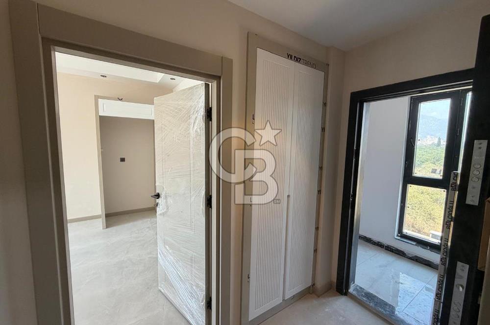 Antalya Finike'de Deniz & Havuz Manzaralı Satılık 2+1 Lüks Daire