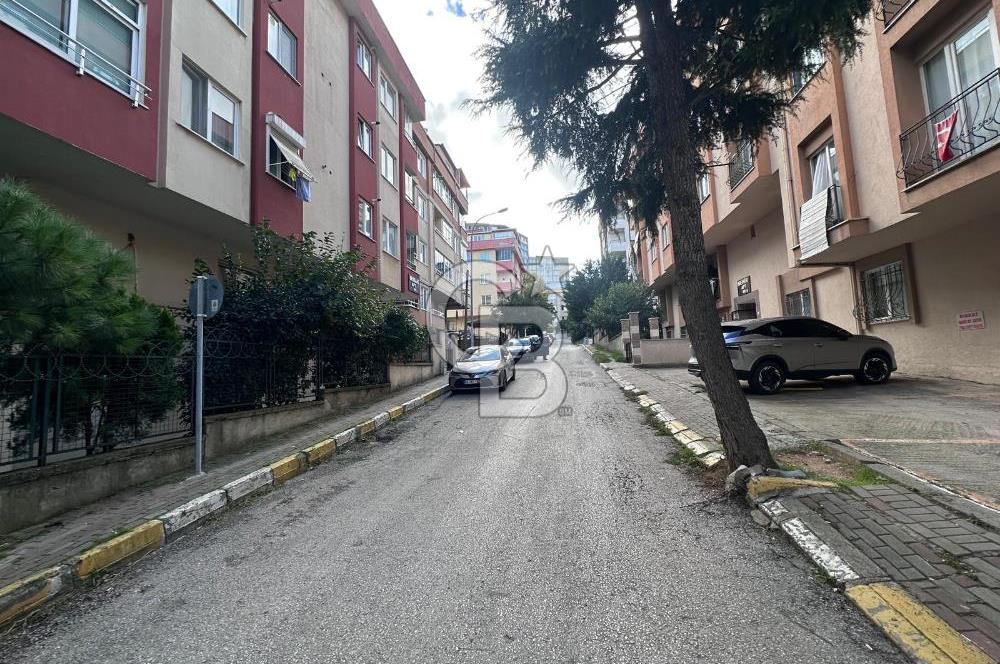 Pendik Ahmet Yesevi' de çok temiz ve Eşyalı 3+1 Satılık Daire