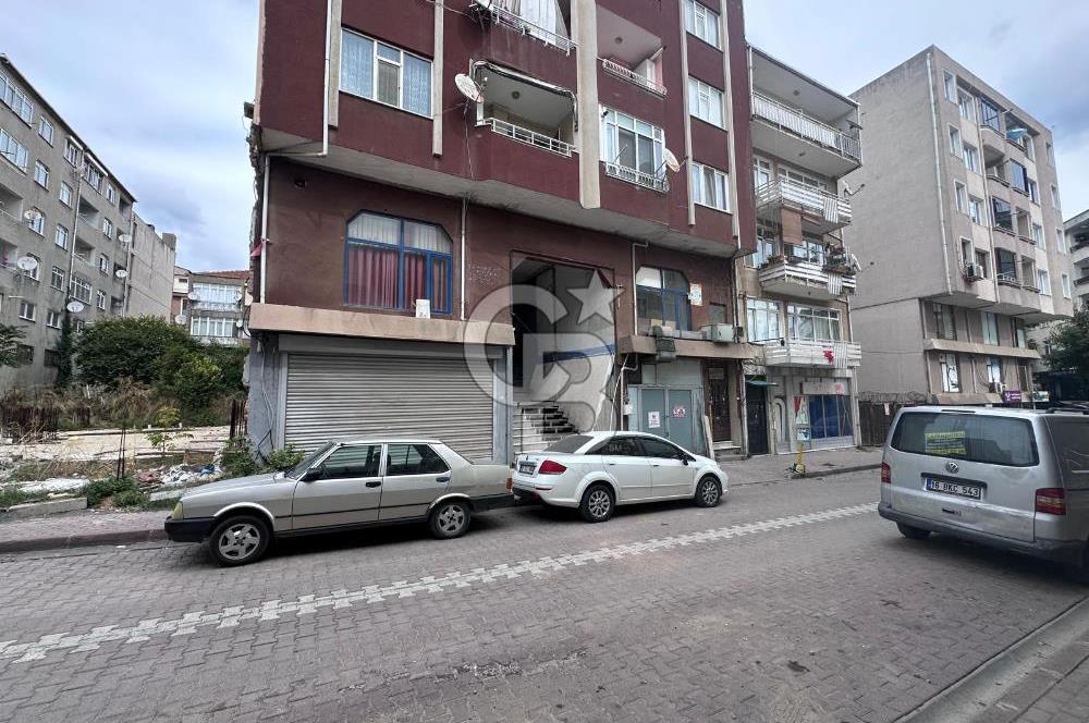 Kurumsala Uygun 15 Mt Vitrinli Çift Cepheli Düz Giriş Mağaza