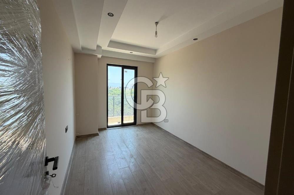 Antalya Finike'de Deniz & Havuz Manzaralı Satılık 2+1 Lüks Daire