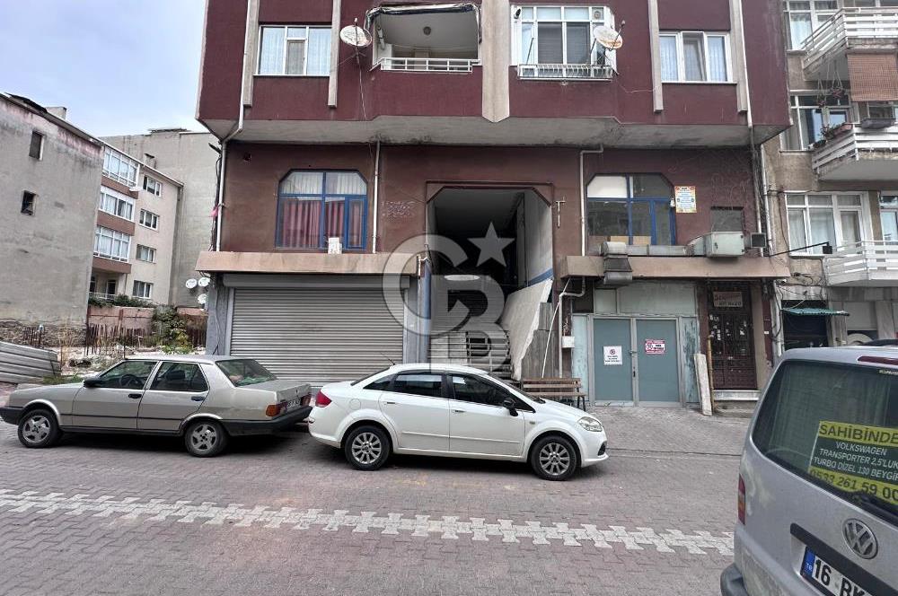 Kurumsala Uygun 15 Mt Vitrinli Çift Cepheli Düz Giriş Mağaza