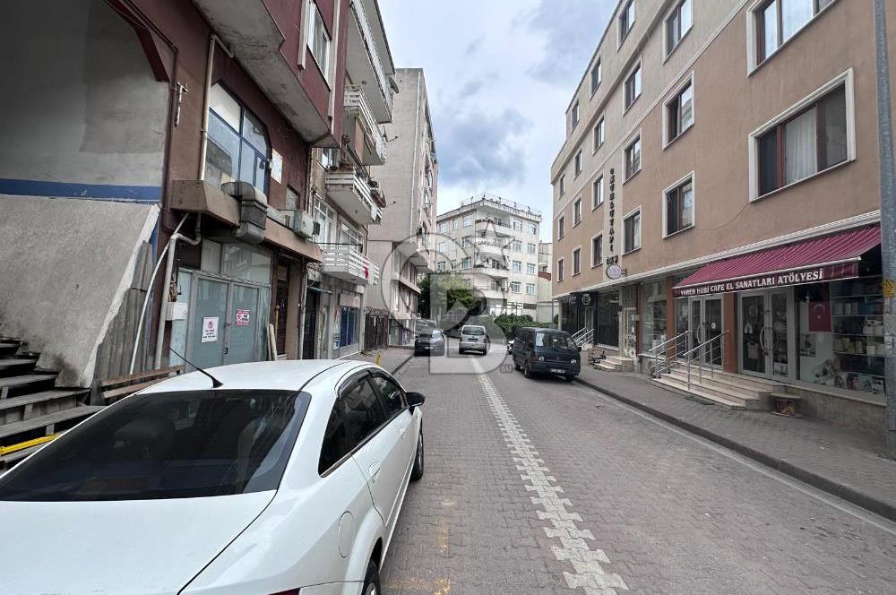 Kurumsala Uygun 15 Mt Vitrinli Çift Cepheli Düz Giriş Mağaza