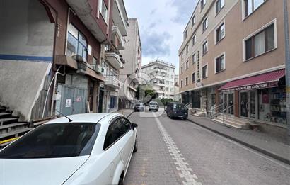 Kurumsala Uygun 15 Mt Vitrinli Çift Cepheli Düz Giriş Mağaza