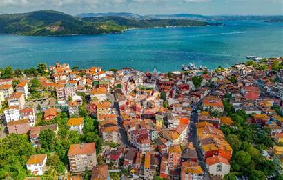 Sarıyer Merkez Teraslı ve Boğaz Manzaralı Satılık Komple Bina