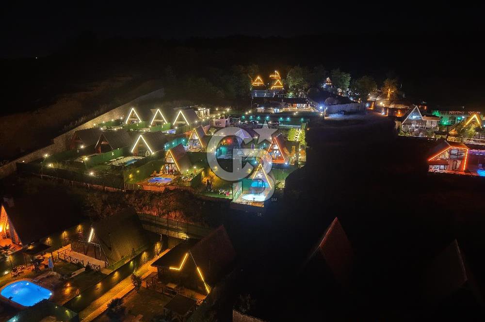 SAPANCA / UZUNKUM'DA FAAL BUNGALOV İŞLETMESİ DEVREN KİRALIK