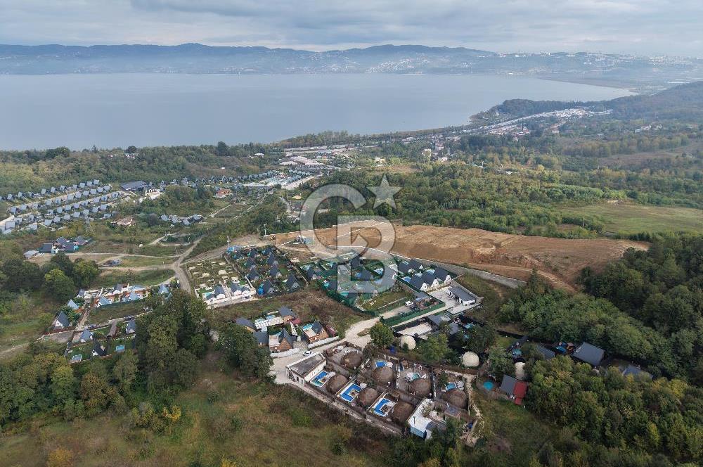 SAPANCA / UZUNKUM'DA FAAL BUNGALOV İŞLETMESİ DEVREN KİRALIK