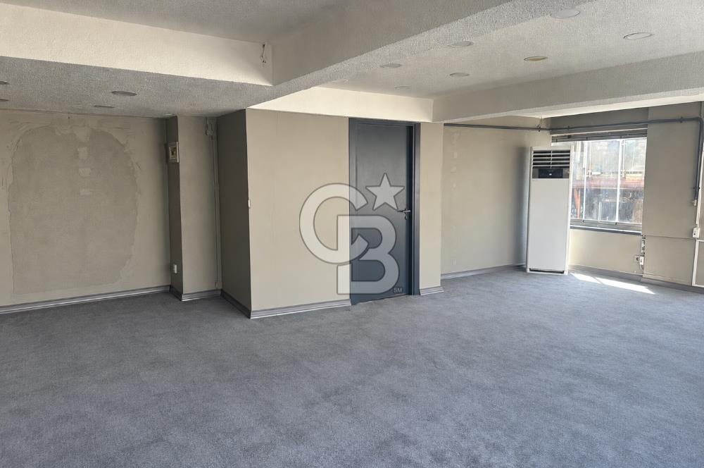 Beşiktaş Ihlamurdere Cad. Köşe Konum Devren Kiralık 3 Katlı Kafe
