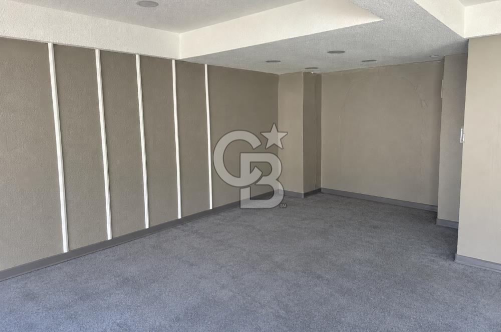 Beşiktaş Ihlamurdere Cad. Köşe Konum Devren Kiralık 3 Katlı Kafe