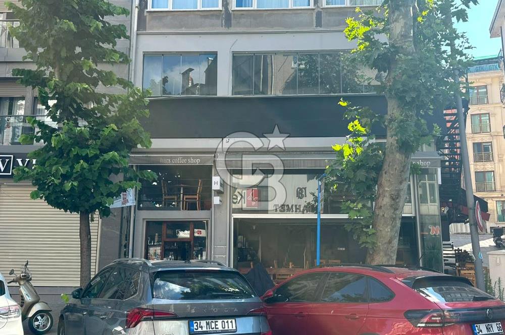 Beşiktaş Ihlamurdere Cad. Köşe Konum Devren Kiralık 3 Katlı Kafe