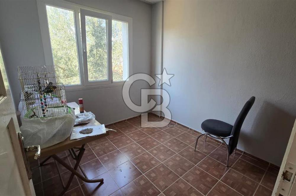 Örnekkent'te 2+1 Zemin Kat Bahçeli Kiralık Daire