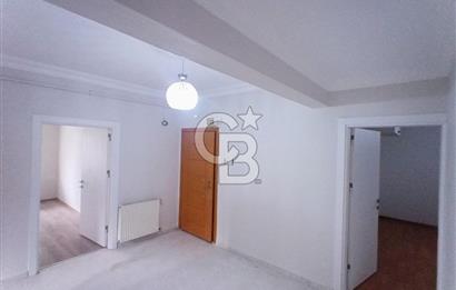 ACIBADEM METROBÜSE YAKIN 2+1 KİRALIK DAİRE