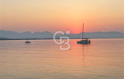 Antalya Finike'de Deniz & Havuz Manzaralı Satılık 2+1 Lüks Daire