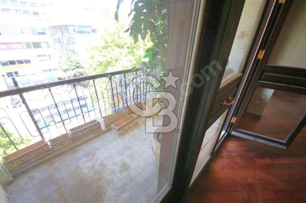Bağdat Caddesi Şaşkınbakkal da Ofise Uygun Kiralık Daire