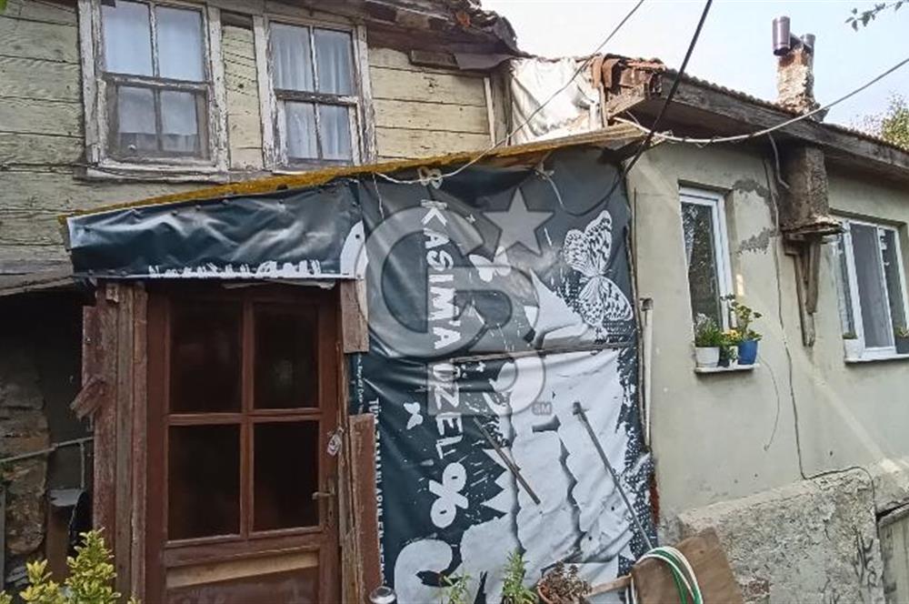 Sarıyer Maden'de Yatırımlık Merkezi Konumlu Tarla